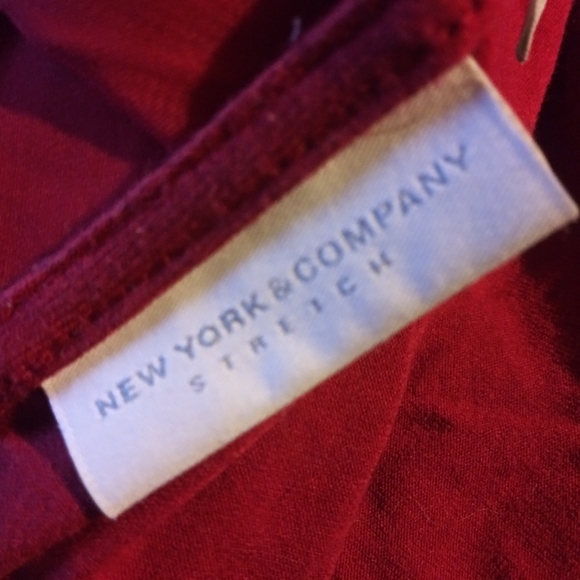 Dark red, sleeveless blouse. - Picture 5 of 5